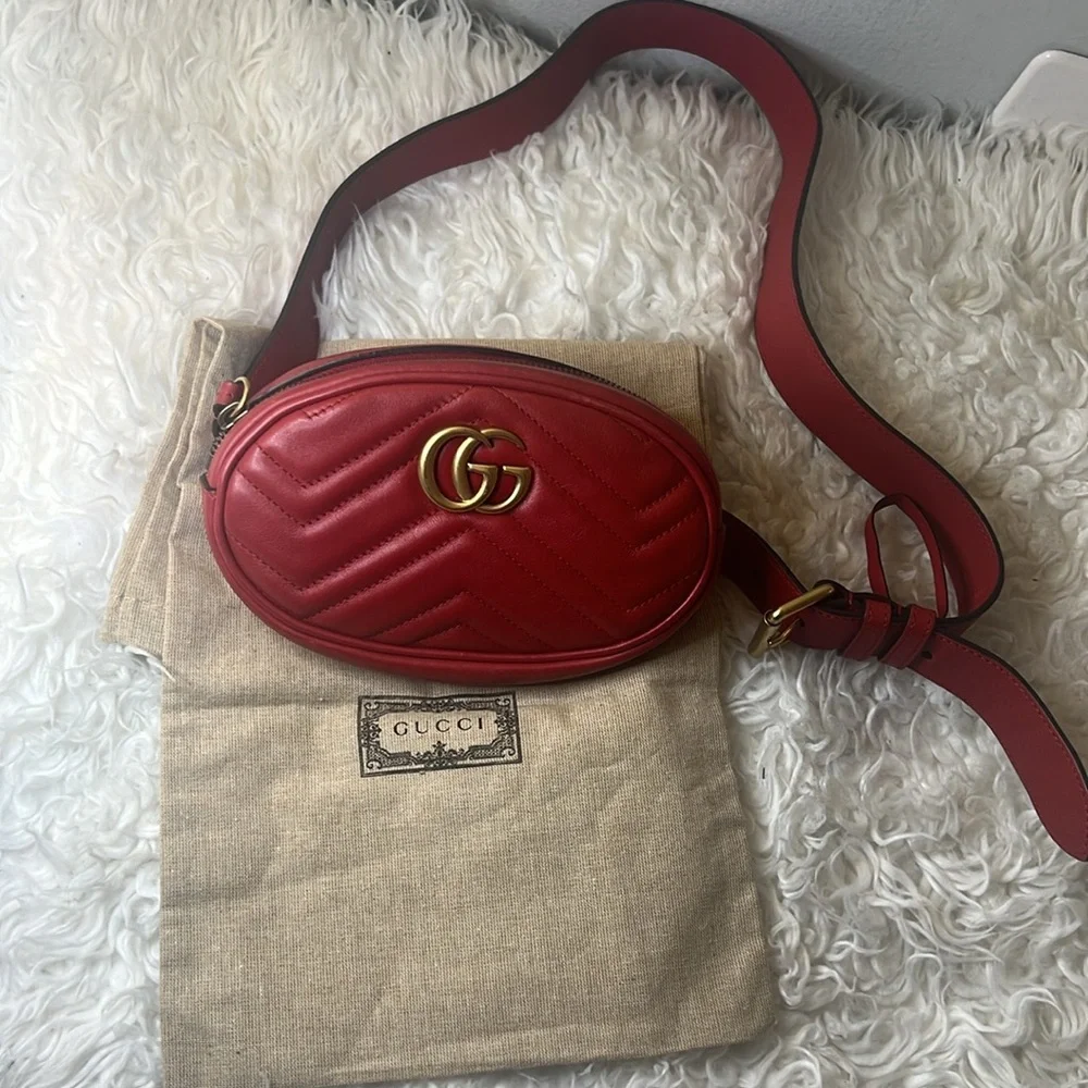 Gucci Red GG Marmont Belt bag red - Picture 2 of 14